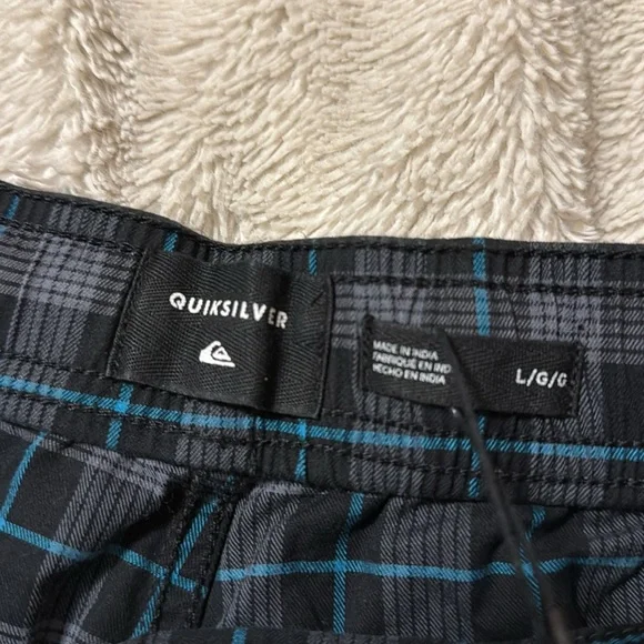 Quiksilver Men’s Shorts - Picture 5 of 7